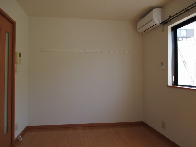 ソレーユ駒場 居室2