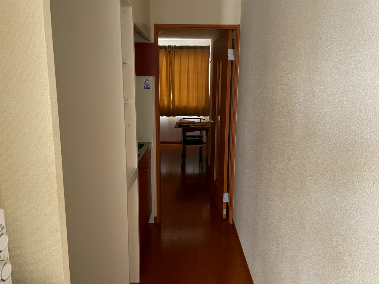 レオパレスグランディア 玄関