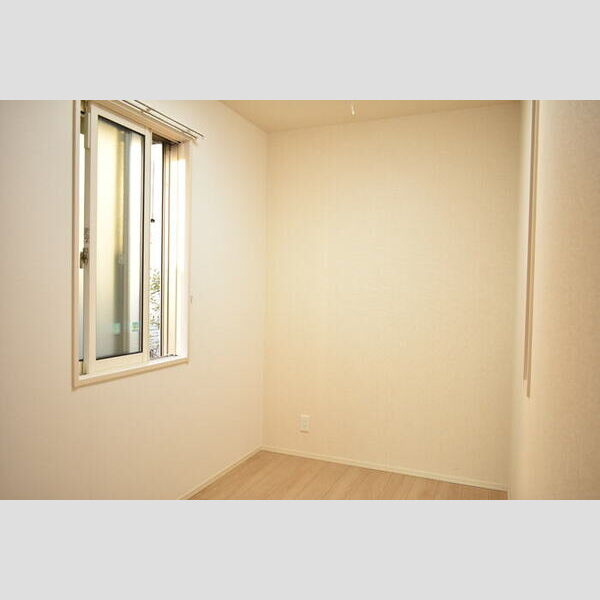 ハーヴェストWEST105号室 洋室