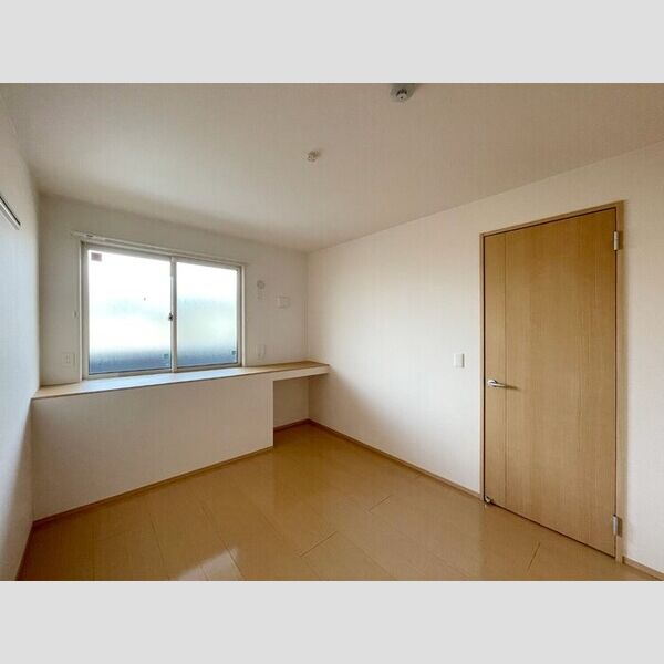 カルミアコート 洋室6帖