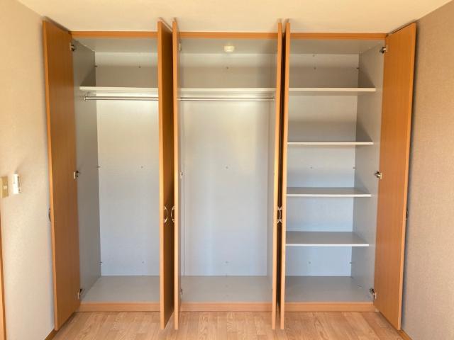 コンテント クローゼット