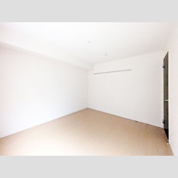 ヒラリバー103号室 洋室