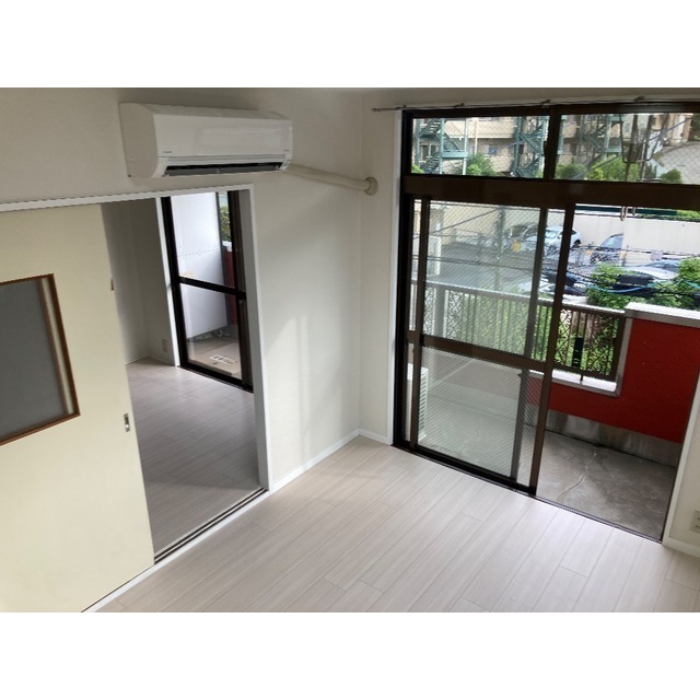 メゾン・ド・ソレイユ梶ヶ谷 リビング