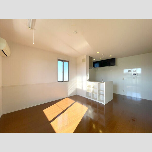 ソレアード　A LDK