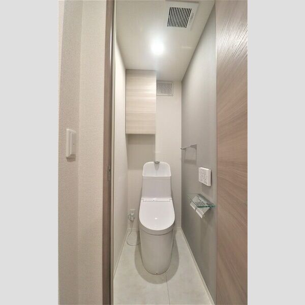 セレスティア小豆沢305号室 トイレ