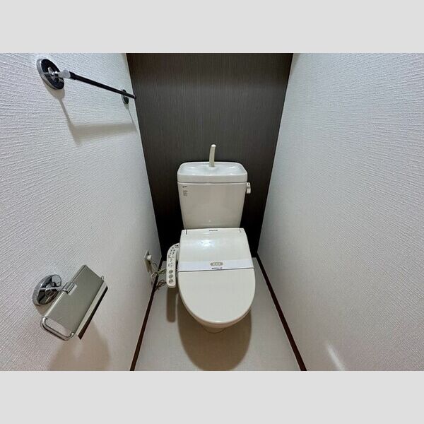 KM・スプリングス トイレ