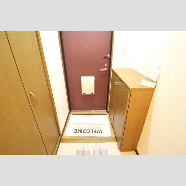 フォレストジョウエイ 玄関