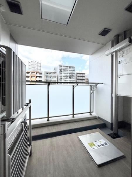 白金ザ・スカイ東棟6階 リビング