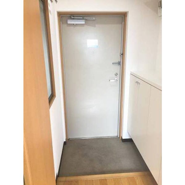 サル・ドュ・セジュール0304号室 玄関