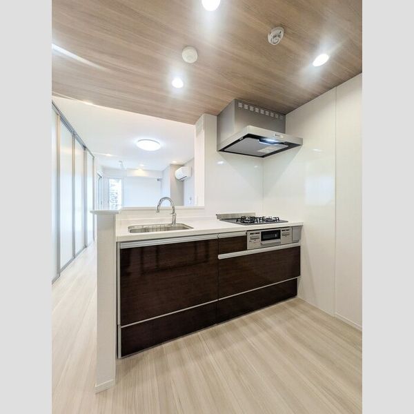 セレスティア六町Ⅱ303号室 キッチン