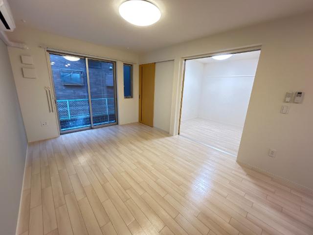 リノナル105号室 リビング