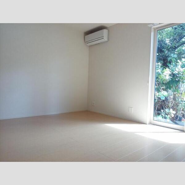 ヒルテラス日吉 洋室