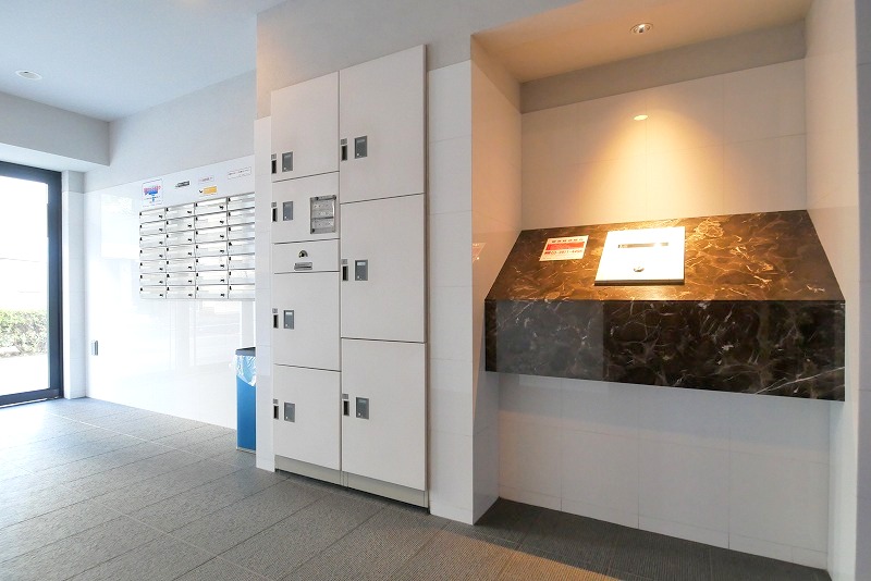 ＡＲＴＥＳＳＩＭＯ　ＬＩＮＫ　ＲＯＳＳＯ3階 外観