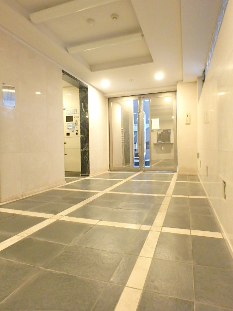 ガーラ渋谷常磐松1階 ロビー