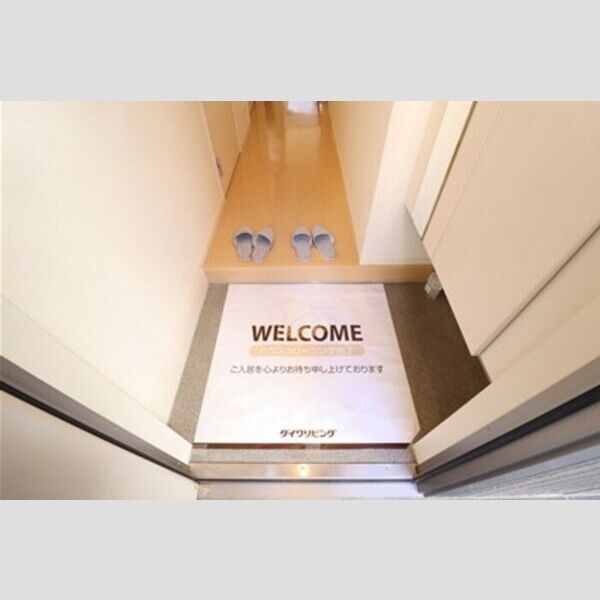 サン・デボーテ103号室 玄関