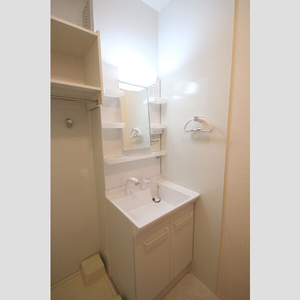 ラマージュ　Ⅷ 205洗面