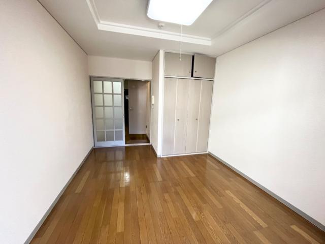 ハッピーヴィレッジ 洋室