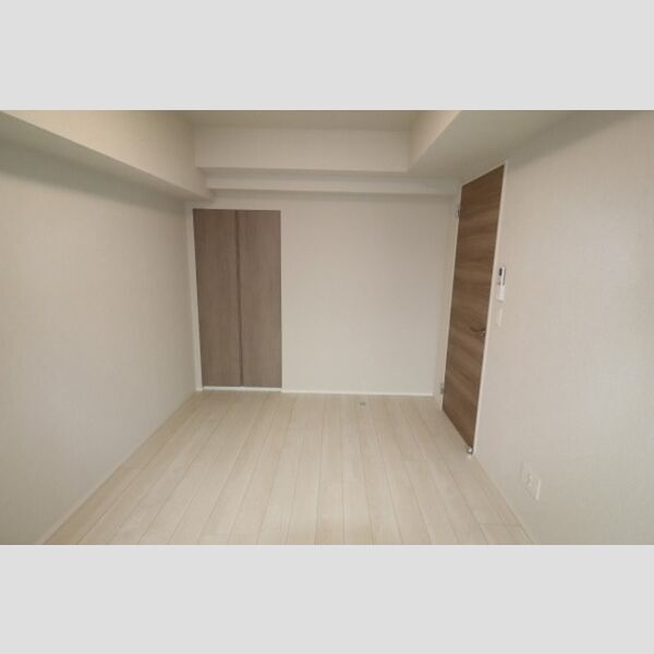 サンジョイアゼロ403号室 洋室6.8帖