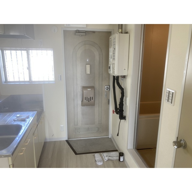 ハイツコジマA201号室 玄関