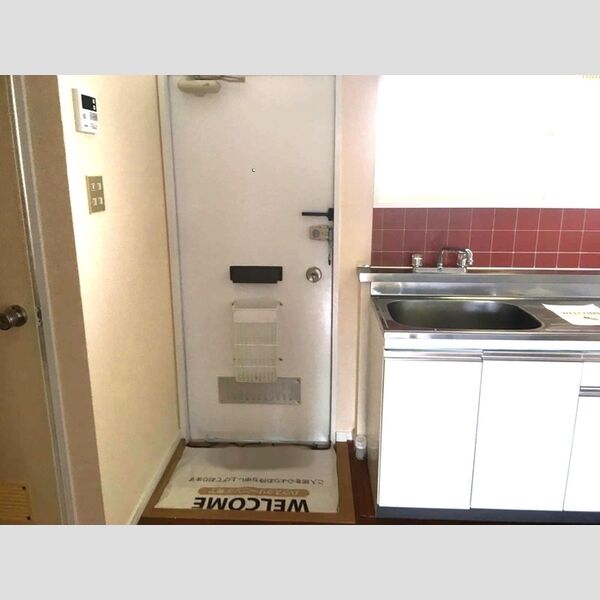 Tレジデンス　C202号室 玄関