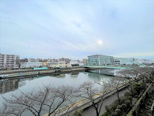 ヴェレーナシティ　パレ・ド・プラージュ4階 バルコニーからの眺望