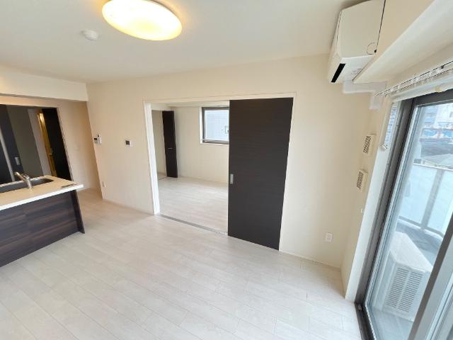 フォルトゥーナ（Ｆｏｒｔｕｎａ）501号室 リビング