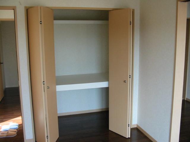 ガーデンハイツ 収納