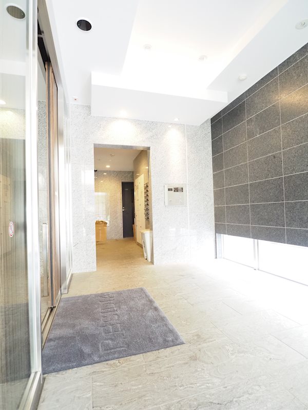 レジディア神楽坂Ⅱ エントランス