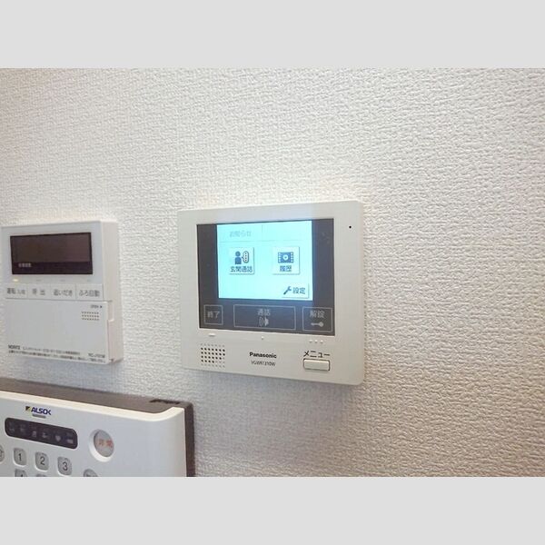 メイプルプレイス101号室 TVモニターフォン