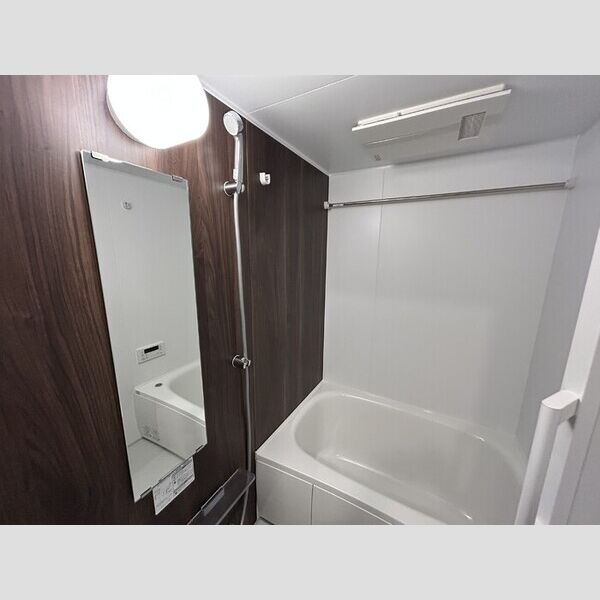 ディーラヴェニュー 浴室