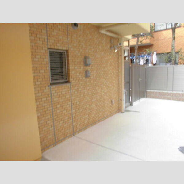 Maison Jaune　 周辺