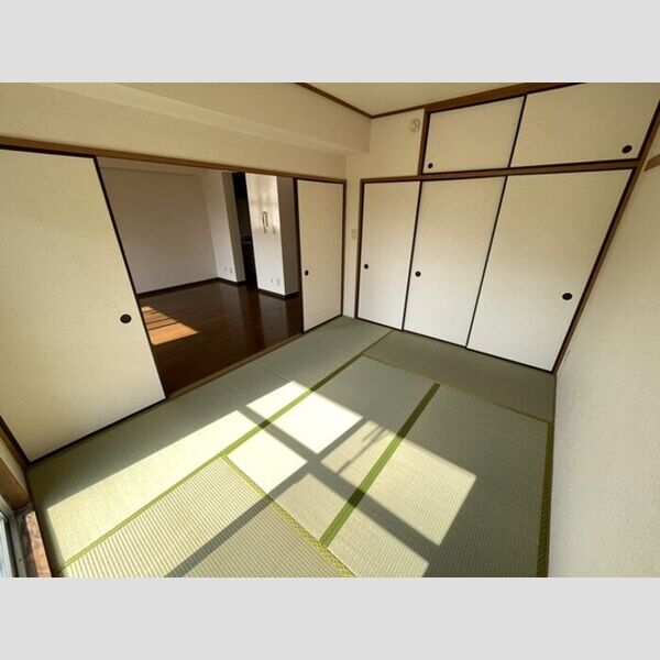 コーポレート東浦和2号棟404号室 和室