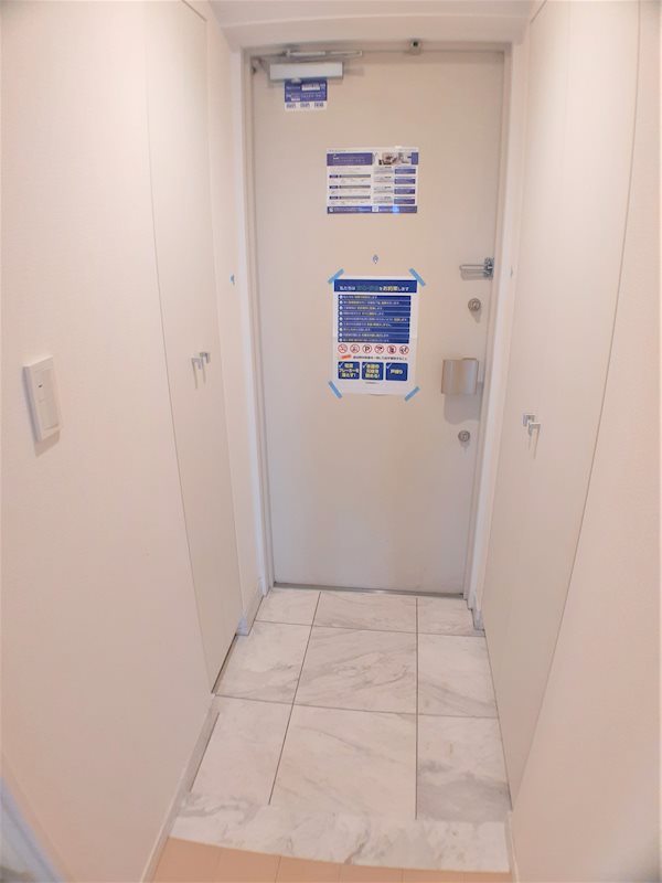 レジディア市ヶ谷Ⅱ8階 玄関