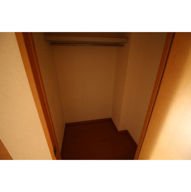 アムール 右京 内観