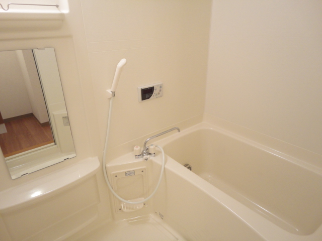 マーガレットガーデンⅢ306号室 バス