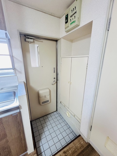 ジュネパレス鎌倉第３0102号室 玄関