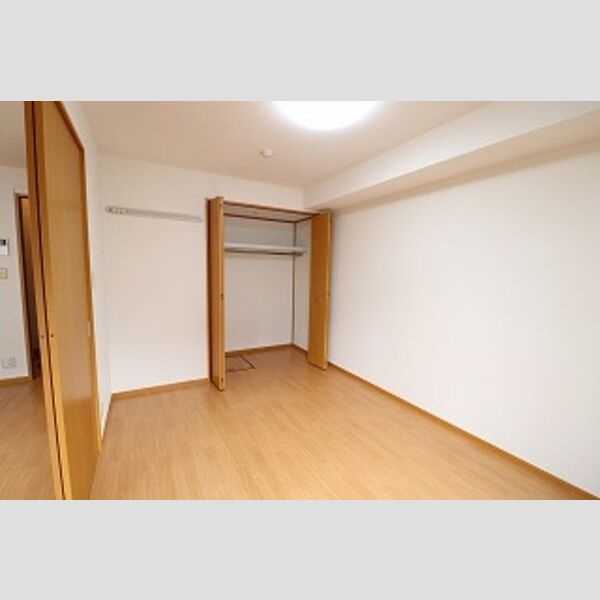 ベイコート103号室 洋室