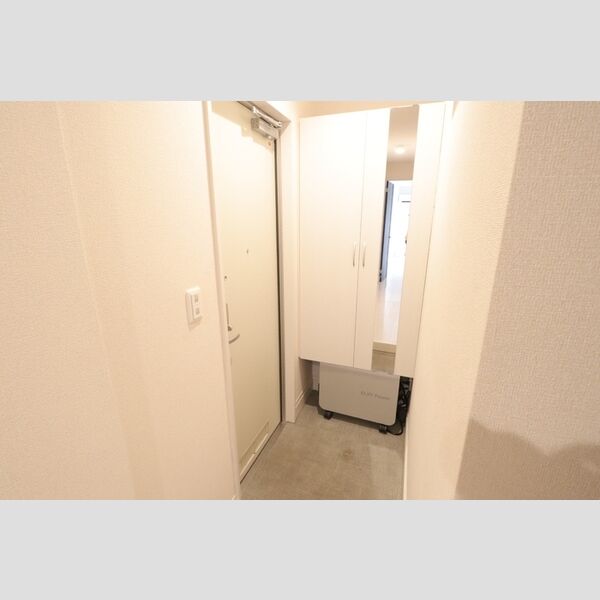 ウィステリア101号室 玄関