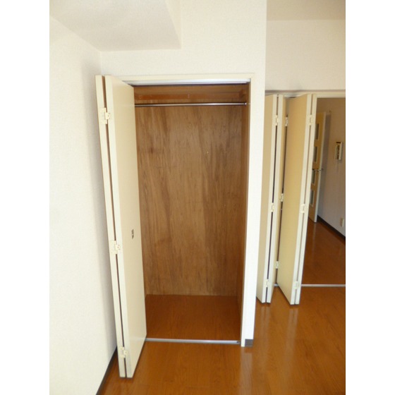 パーソネージュ西大島 収納