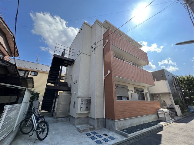 ウエストガーデン六町2階 外観