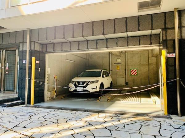 ポプラハウス3階 駐車場