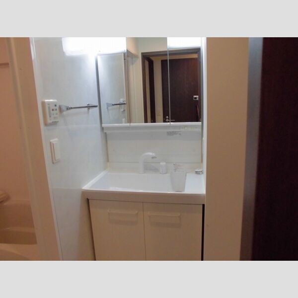 ラピス曳舟 洗髪洗面化粧台