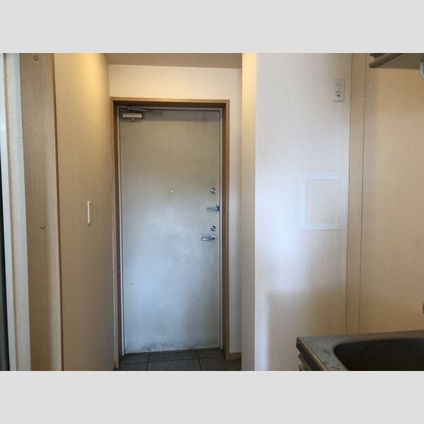 アルエンテ305号室 玄関