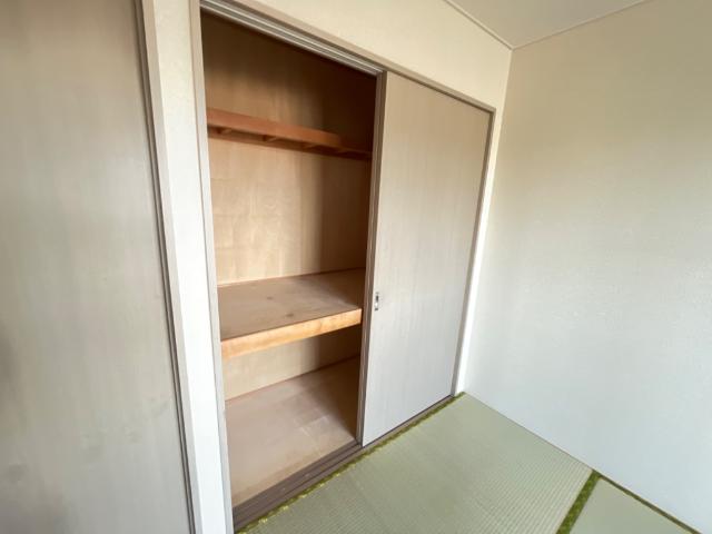 クレストール武蔵浦和 和室収納