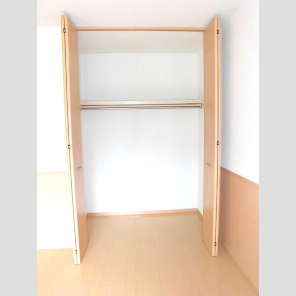 アスティオン　Ⅱ クローゼット