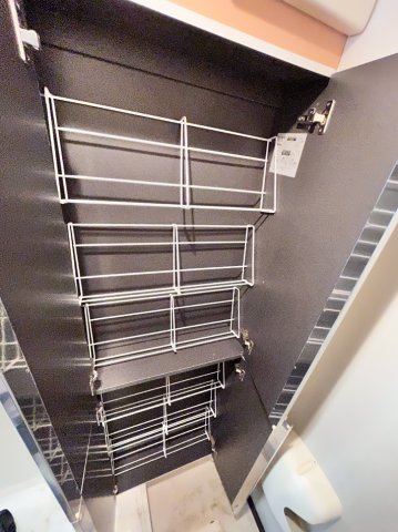 ユナイト生麦ジョージ・オーウェル シューズ入れ　※別号室の参考写真(現況優先・仕様違いの場合あり)