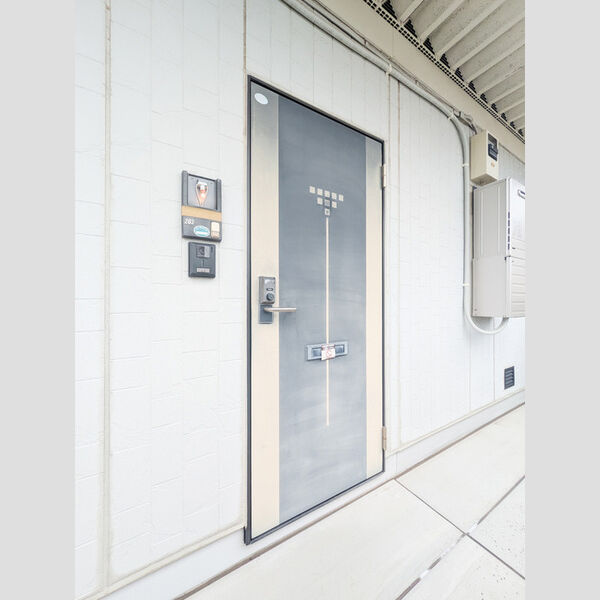 ハイツわたなべ 玄関