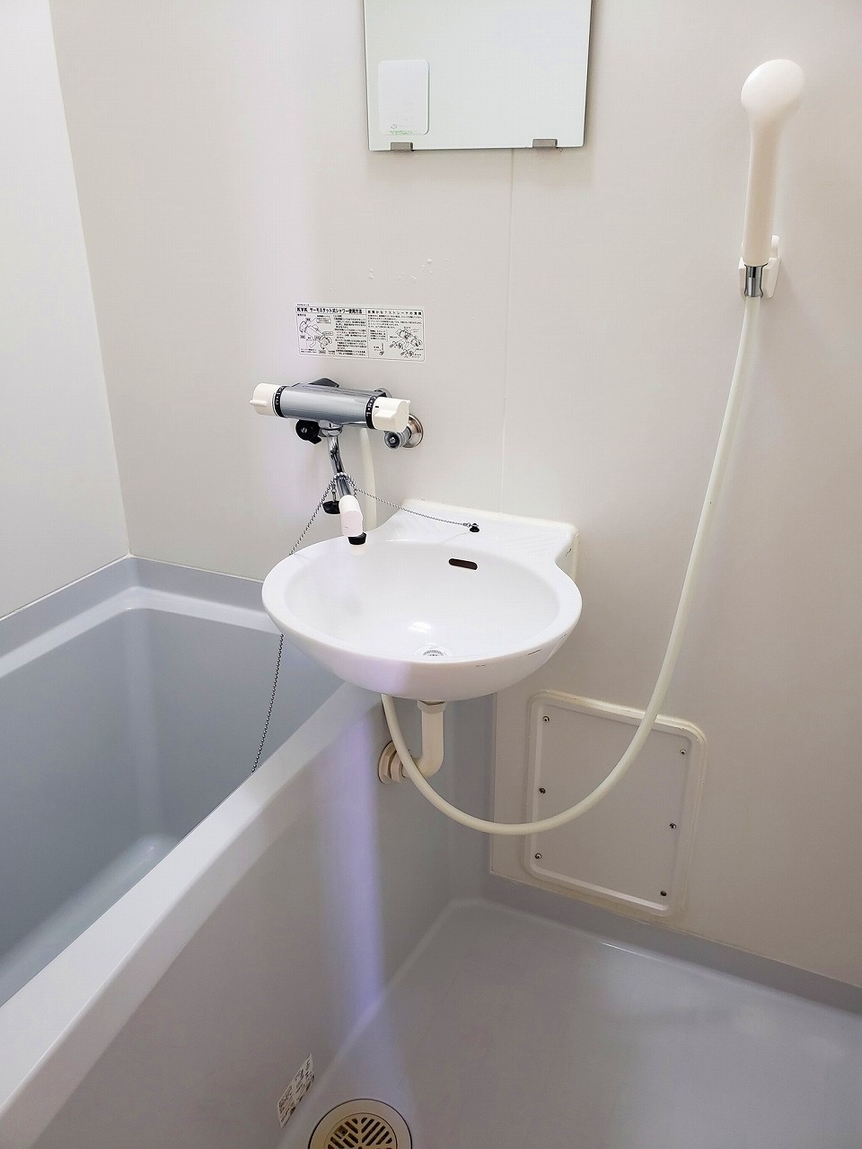 レオパレスプレミール 内観