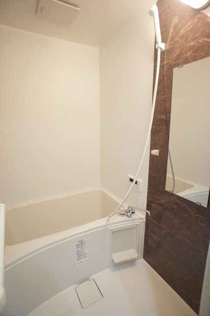 ジャルダン・ヴェール0103号室 お風呂