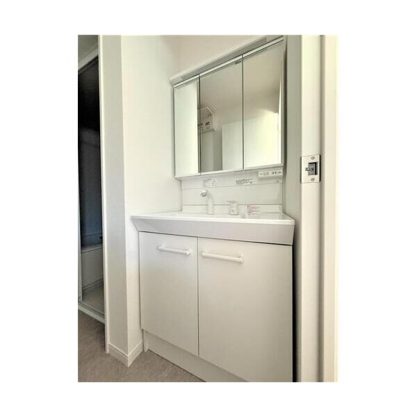 フォレストヴィラ所沢中富102号室 洗面